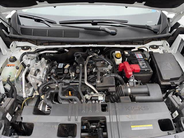 Used 2026 Nissan Kicks SR FWD image 25