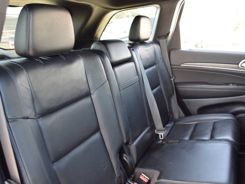 Used 2022 Jeep Grand Cherokee Limited AWD/4WD image 21