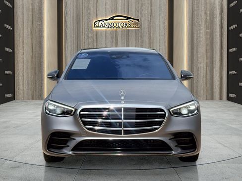 Used 2023 Mercedes-Benz S 500 4MATIC w/ AMG Line image 2