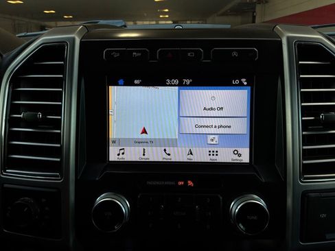 Used 2019 Ford F150 Platinum w/ Equipment Group 701A Luxury AWD/4WD image 49