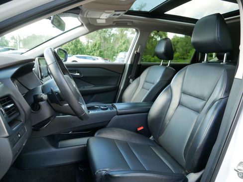 Certified 2023 Nissan Rogue SV w/ SV Premium B Package AWD/4WD image 34