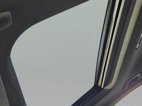 Certified 2023 BMW 330i Sedan w/ Driving Assistance Package image 15