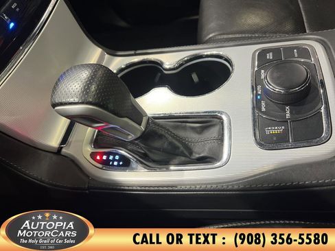 Used 2021 Jeep Grand Cherokee SRT image 34