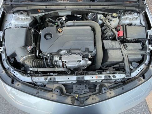 Used 2021 Chevrolet Malibu LS FWD image 32