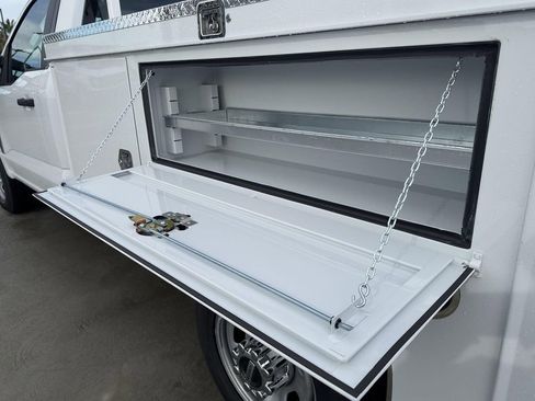 New 2024 Ford F350 XL w/ XL Chrome Package image 10