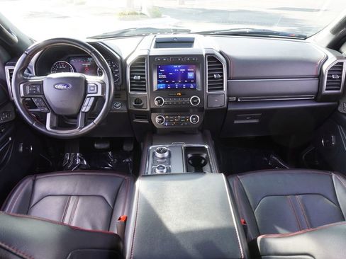 Used 2021 Ford Expedition Max Limited image 12