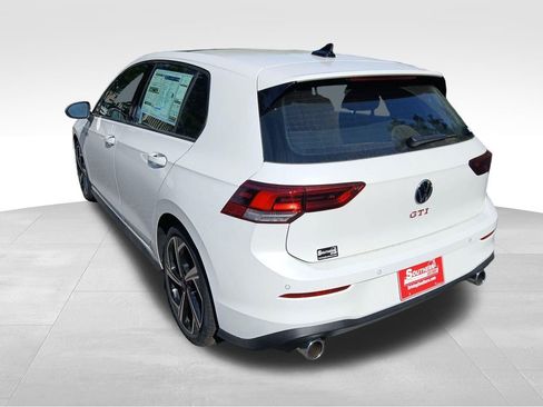 New 2026 Volkswagen GTI SE image 3