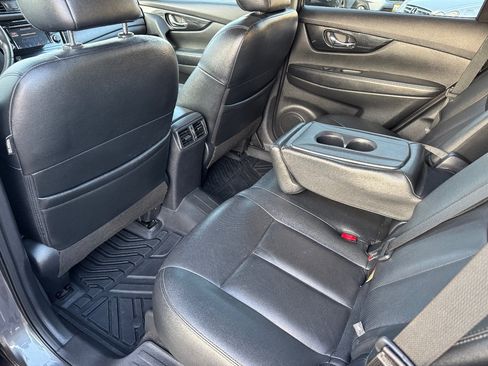 Used 2020 Nissan Rogue SL AWD/4WD image 19