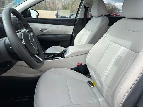 Used 2025 Hyundai Tucson SEL AWD/4WD image 34