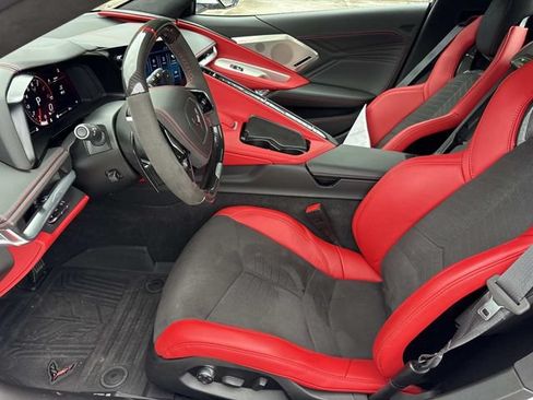 Used 2024 Chevrolet Corvette Z06 RWD image 11