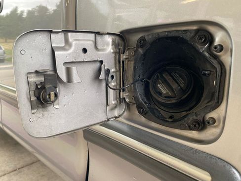Used 2002 Toyota Tundra SR5 RWD image 23