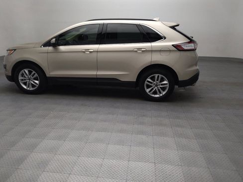 Used 2017 Ford Edge SEL FWD image 3