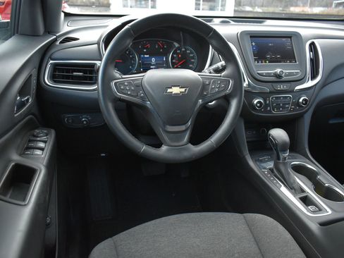 Used 2024 Chevrolet Equinox LT image 17