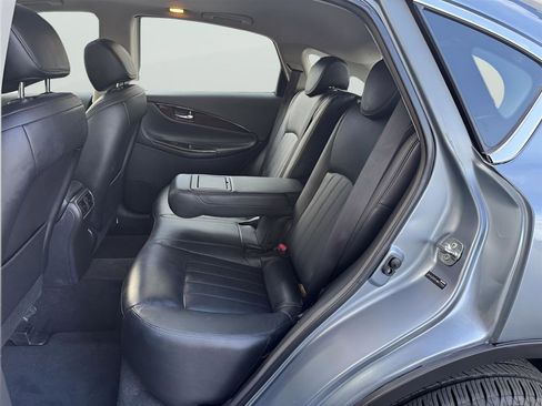 Used 2017 INFINITI QX50 AWD w/ Premium Plus Package image 17