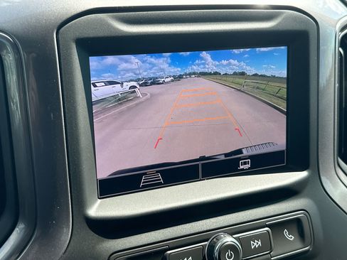 Used 2024 Chevrolet Silverado 2500 Custom w/ Custom Value Package image 17