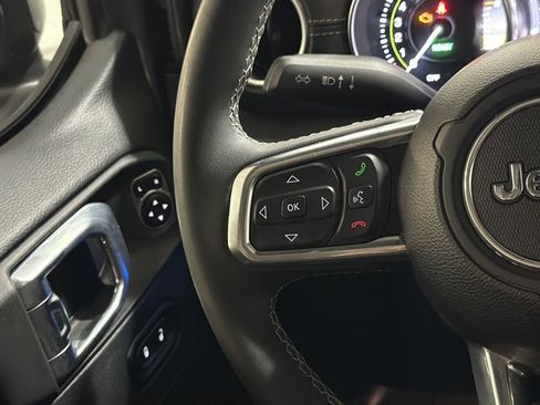 Used 2023 Jeep Wrangler Unlimited Sahara AWD/4WD image 29