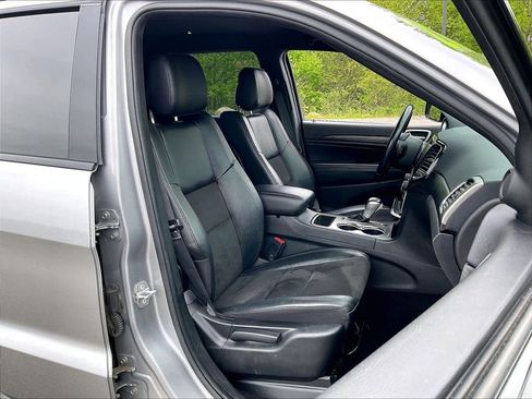 Used 2021 Jeep Grand Cherokee Laredo X AWD/4WD image 10