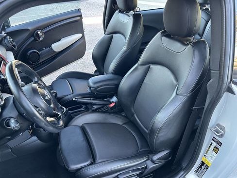 Used 2014 MINI Cooper 2-Door Hardtop image 5