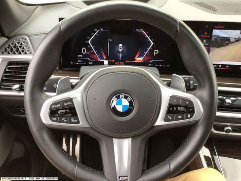 Used 2024 BMW X5 xDrive40i w/ M Sport Package image 8