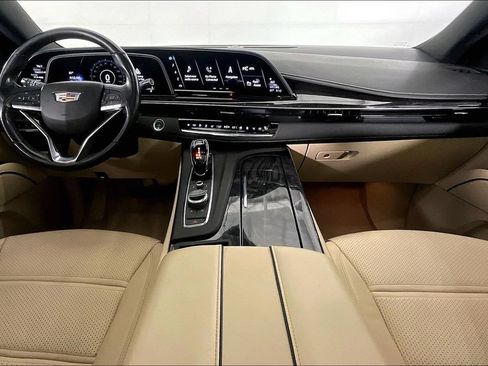 Used 2021 Cadillac Escalade Premium Luxury w/ LPO, Illumination Package AWD/4WD image 17
