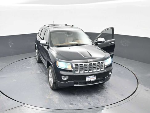 Used 2011 Jeep Grand Cherokee Overland Summit image 54