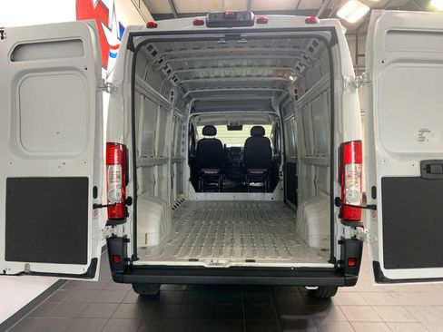 Used 2023 RAM ProMaster 2500 image 10