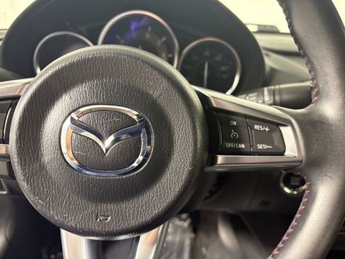 Used 2018 MAZDA MX-5 Miata Club image 22
