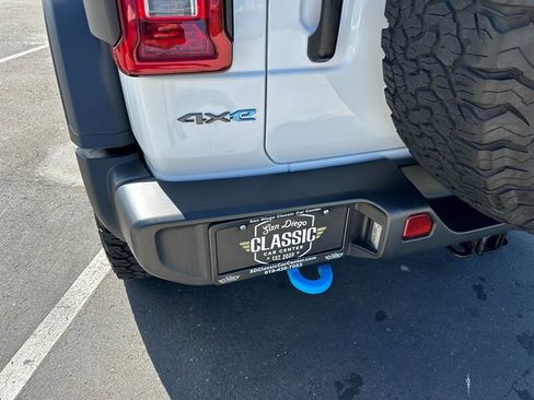 Used 2024 Jeep Wrangler Unlimited Rubicon 4xe image 5