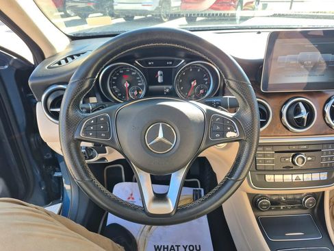 Used 2019 Mercedes-Benz GLA 250 image 14