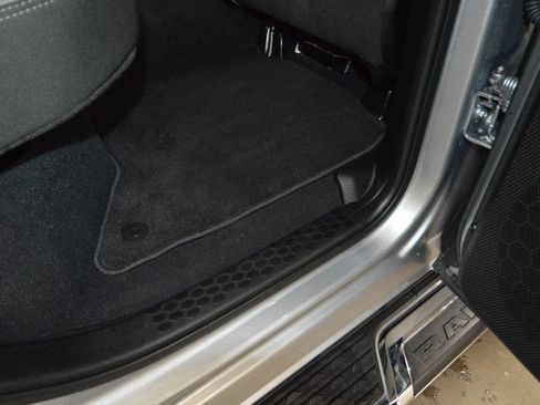 Used 2024 RAM 2500 Big Horn w/ Bed Utility Group image 12