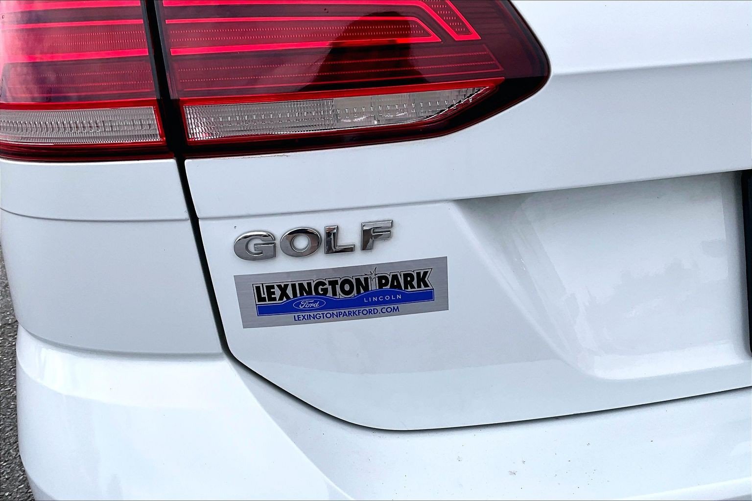 Used 2018 Volkswagen Golf S FWD image 24