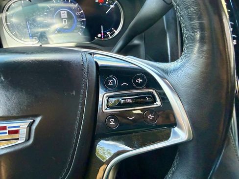 Used 2018 Cadillac Escalade ESV Platinum RWD image 27