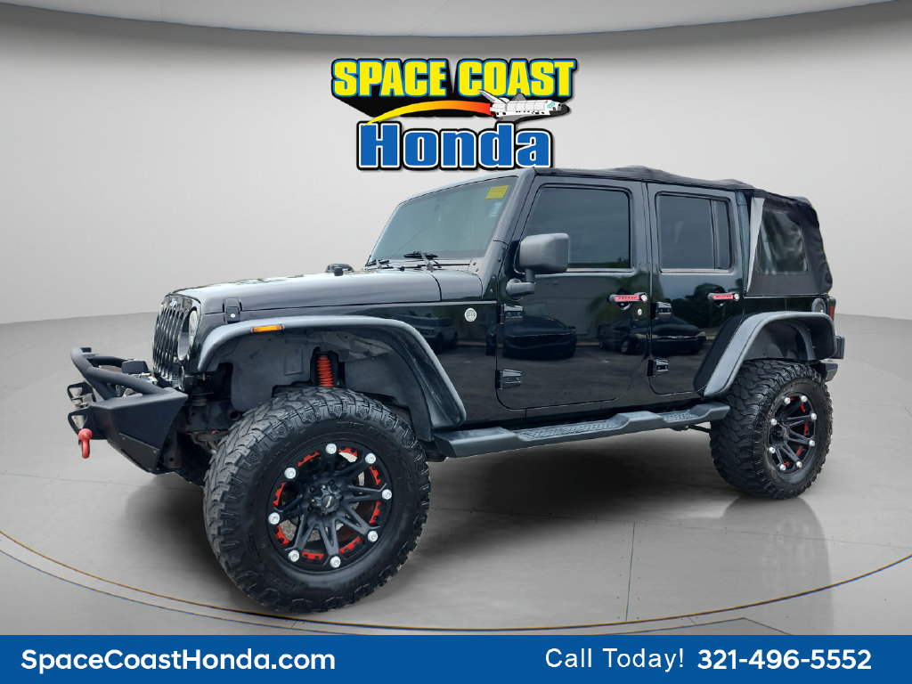 Used 2013 Jeep Wrangler Unlimited Sahara w/ Connectivity Group AWD/4WD image 7