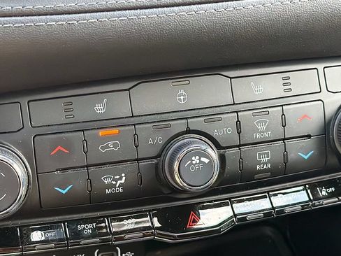 Used 2022 Dodge Durango GT AWD/4WD image 22