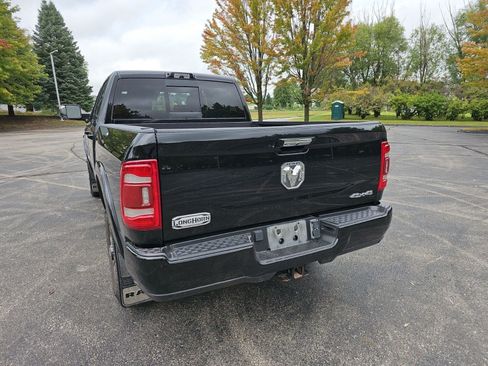 Used 2022 RAM 2500 Limited AWD/4WD image 3