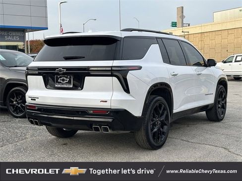 Certified 2024 Chevrolet Traverse RS w/ LPO, Floor Liner Package image 4