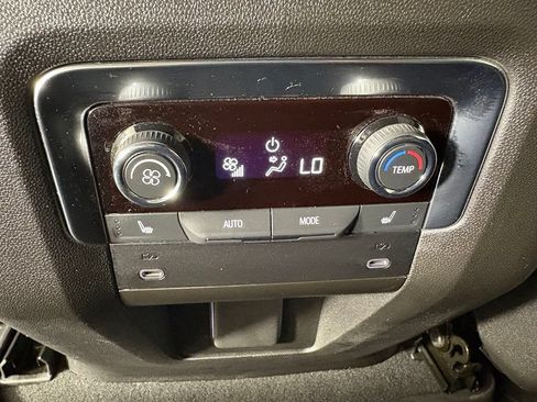 Used 2026 Chevrolet Tahoe Z71 w/ Comfort Package AWD/4WD image 45