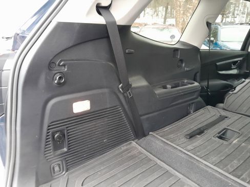 Used 2023 Subaru Ascent Premium w/ Convenience Package image 36