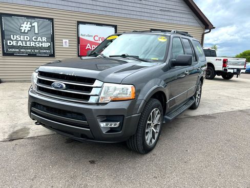 Used 2015 Ford Expedition XLT w/ Equipment Group 201A image 1