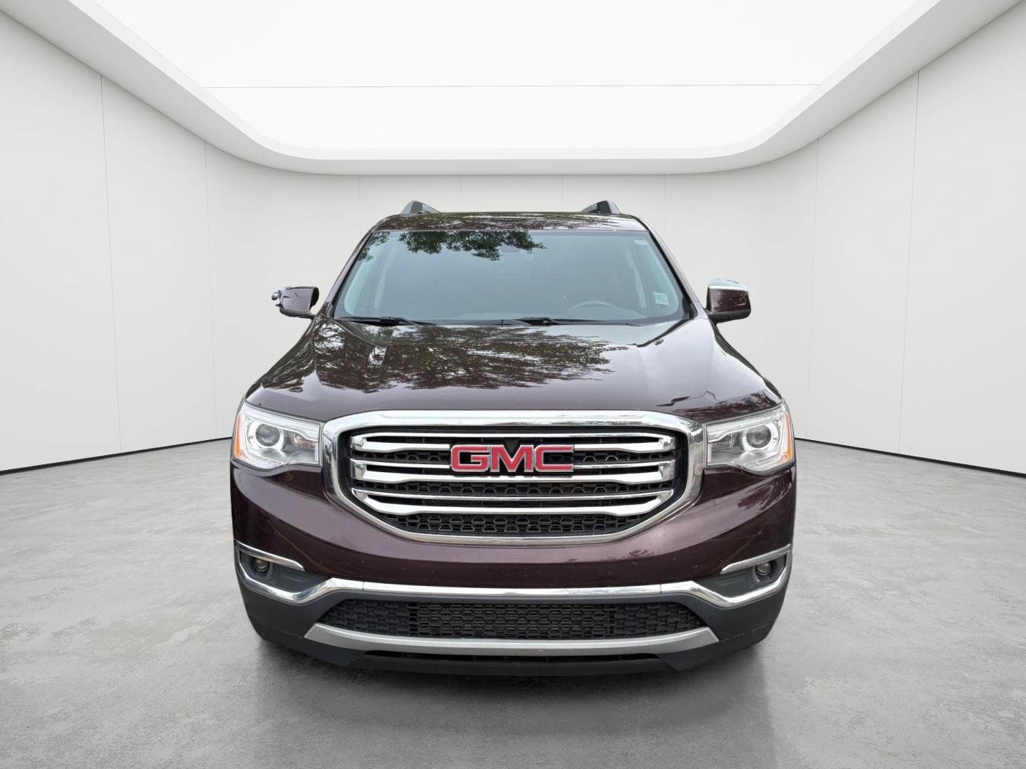 Used 2017 GMC Acadia SLE AWD/4WD image 2