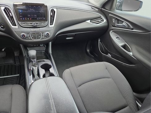 Used 2024 Chevrolet Malibu LT FWD image 12