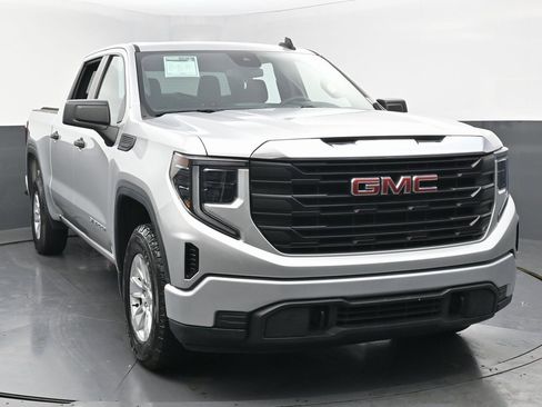 Used 2022 GMC Sierra 1500 Pro w/ Pro Value Package image 3