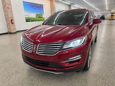 Used 2017 Lincoln MKC Reserve w/ Lincoln MKC Climate Package AWD/4WD image 2