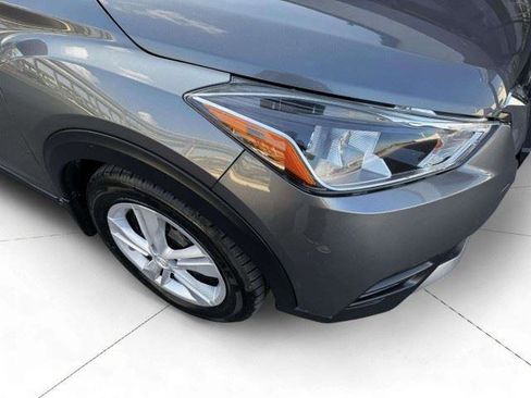 Used 2020 Nissan Kicks S FWD image 8