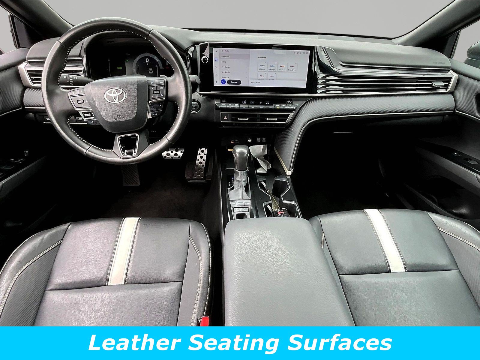 Used 2025 Toyota Camry SE w/ Multimedia Upgrade Package FWD image 7