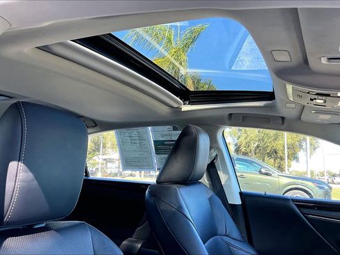 Used 2020 Lexus ES 350 w/ Premium Package image 13