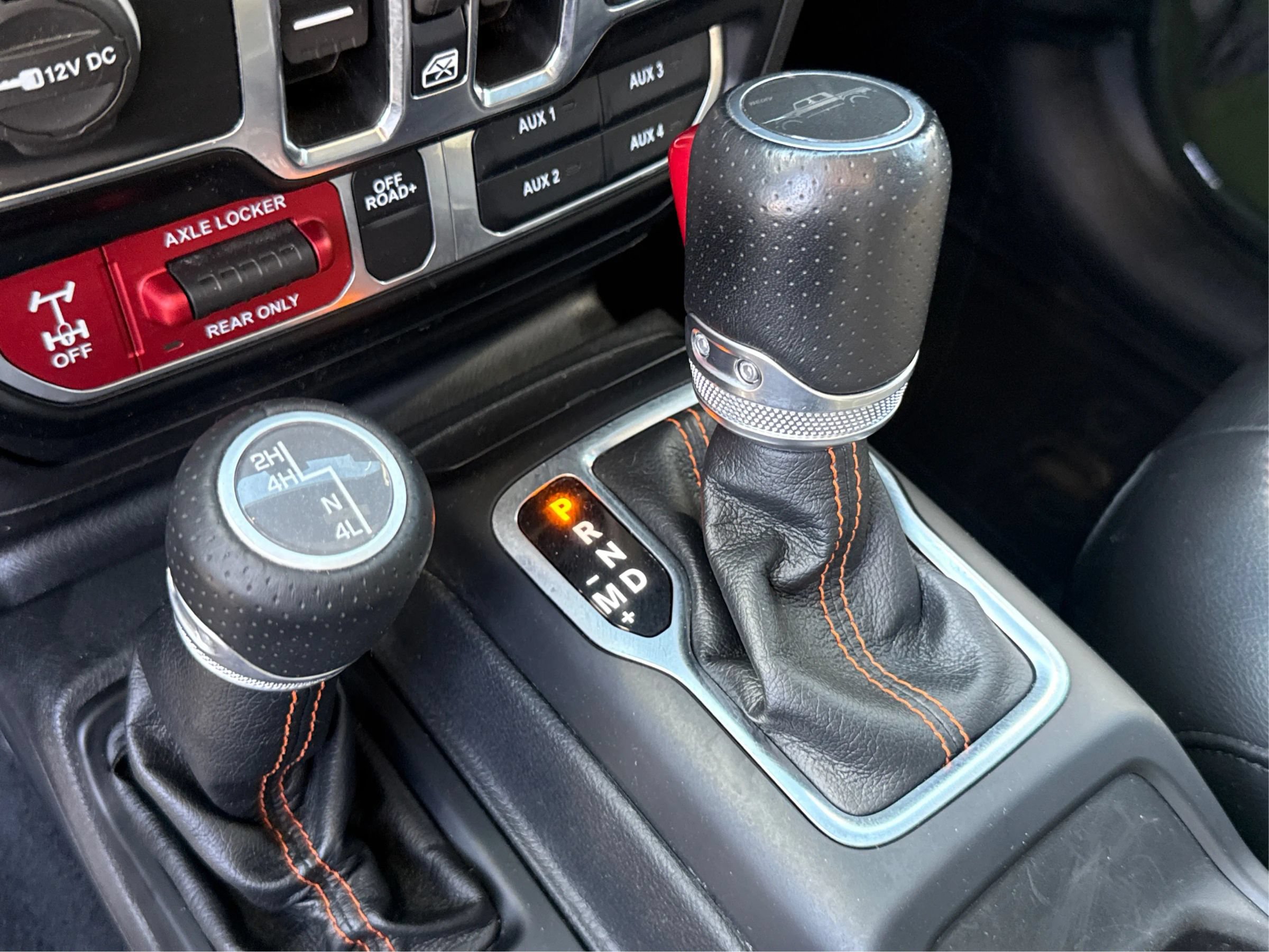Used 2022 Jeep Gladiator Mojave w/ Cold Weather Group AWD/4WD image 43
