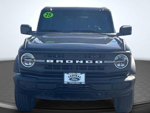 Certified 2025 Ford Bronco Big Bend image 3