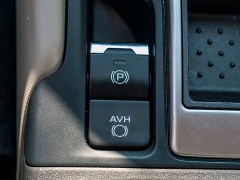 Used 2021 Subaru Forester AWD/4WD image 33