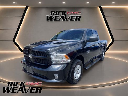Used 2018 RAM 1500 Express AWD/4WD image 1